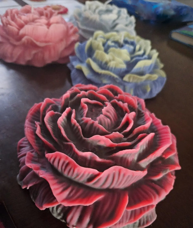 Vela de peonía Luminate Everyday: vela floral hecha a mano, decoración para el hogar con forma de peonía, regalo único, vela estética elegante, decoración para bodas