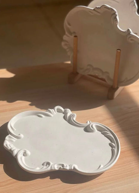 Luminate 365 Candle Dish – A Bold, Beautiful Base for Your Candles and Jewelry Luminate 365 Candles