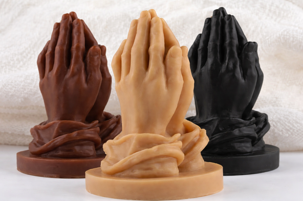 <h2><span style="text-decoration:underline">Luminate In Prayer Candle</span></h2>